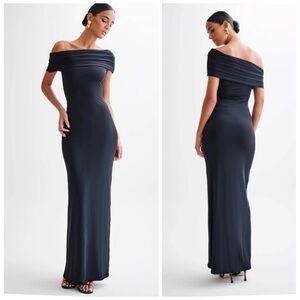 NWT Meshki Cassandra Off Shoulder Slinky Maxi
Dress - Black Size Small